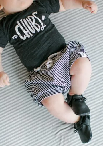 CHUBS Short-Sleeve Baby Onesie in Heather Charcoal