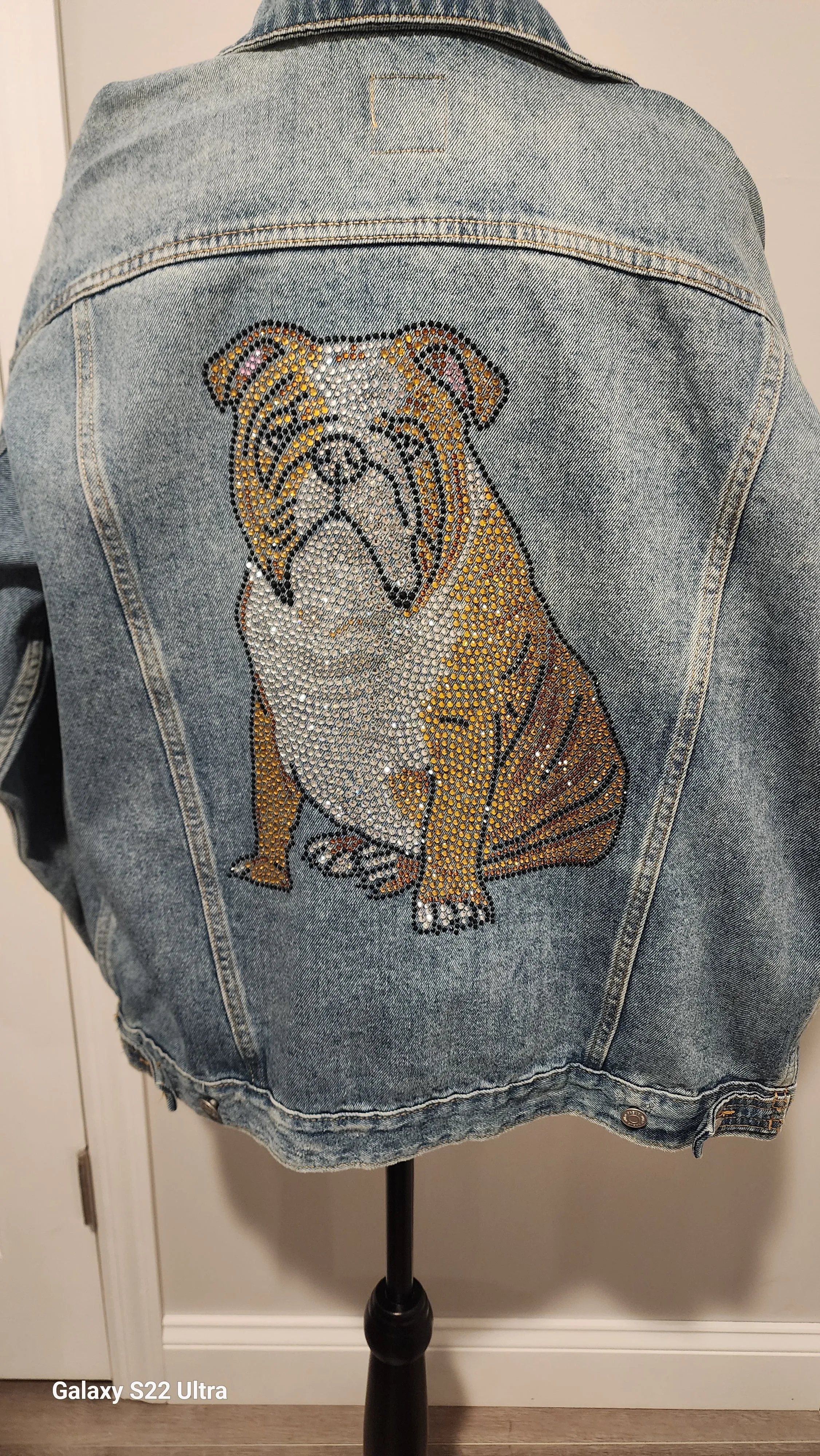 English Bulldog (Brown & White) Sitting Rhinestone Denim Jacket